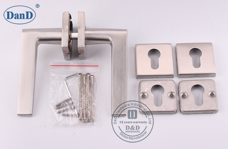 Puerta de sat&eacute;n Puerta Handle-D y D Hardwre