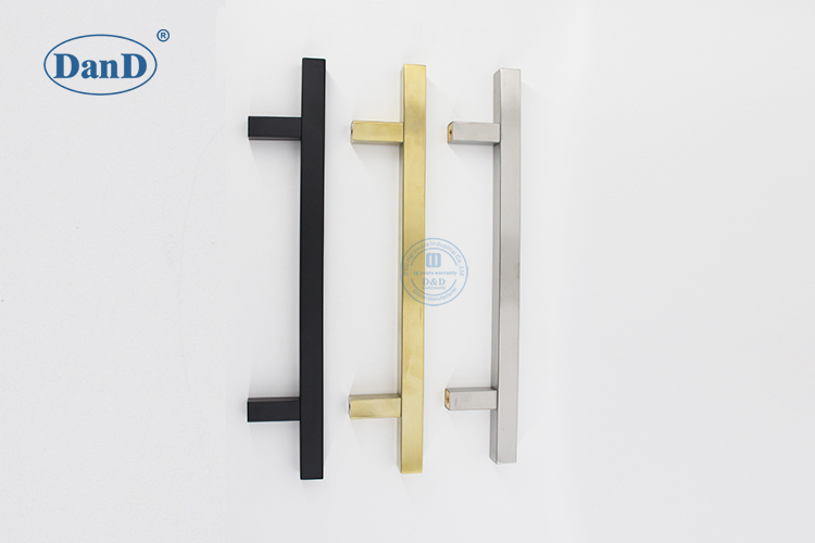 manijas de la puerta de madera