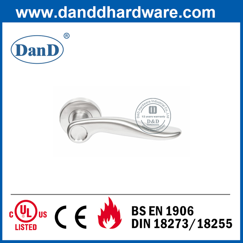 Moderna manija de la puerta de la palanca sólida SS304 para la puerta interior-DDSH025